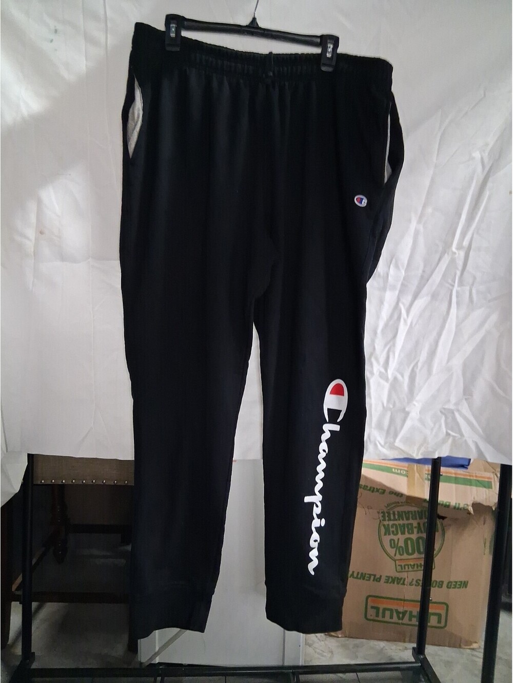 Champion Men's Sweatpants in Black with Brand Logo on the Leg  Size 2XL J2